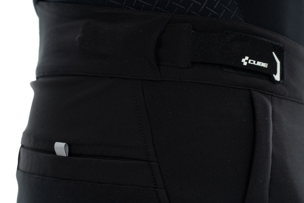 454847_cubeblacklinesoftshellhose-5